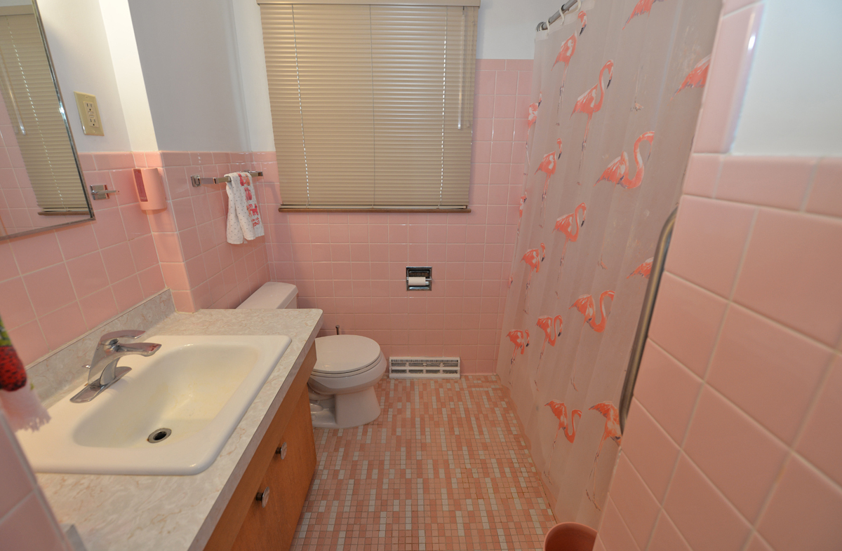 2031 Wustum Avenue Racine, WI 53404 - Photo 16 of 24 Photo 16