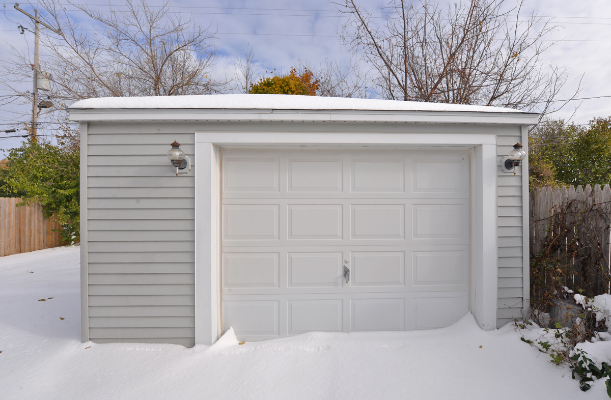 2031 Wustum Avenue Racine, WI 53404 - Photo 18 of 24 Photo 28