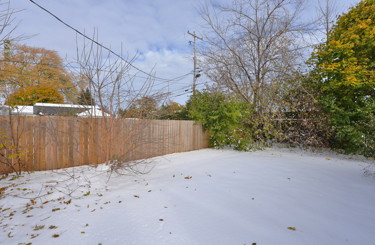 2031 Wustum Avenue Racine, WI 53404 - Photo 19 of 24 Photo 29