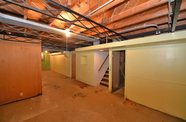 $199,900 | 2031 Wustum Avenue, Racine, WI 53404