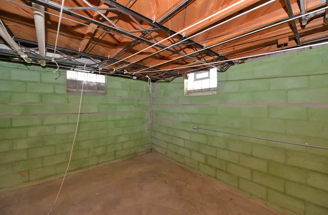 $199,900 | 2031 Wustum Avenue, Racine, WI 53404