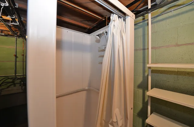 $199,900 | 2031 Wustum Avenue, Racine, WI 53404