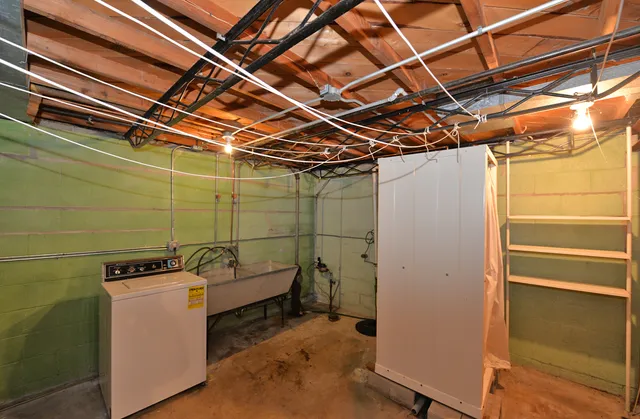 $199,900 | 2031 Wustum Avenue, Racine, WI 53404