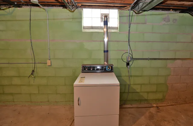 $199,900 | 2031 Wustum Avenue, Racine, WI 53404