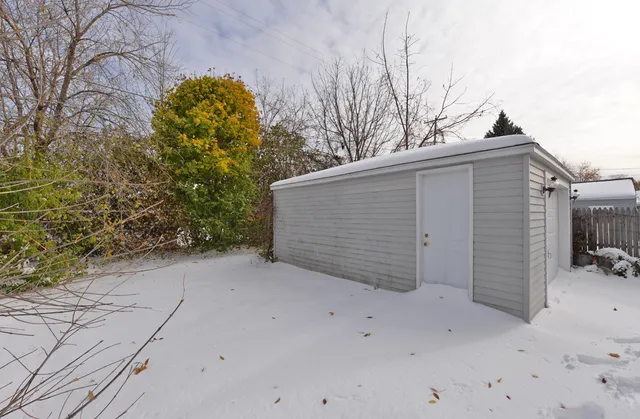 $199,900 | 2031 Wustum Avenue, Racine, WI 53404