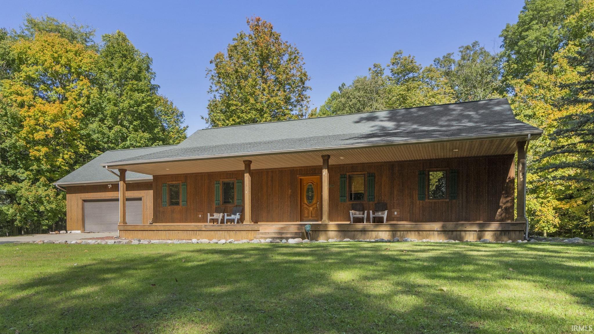 2020 Robb Road Warsaw, IN 46580 - Photo 1 of 36 Gallery Image 1