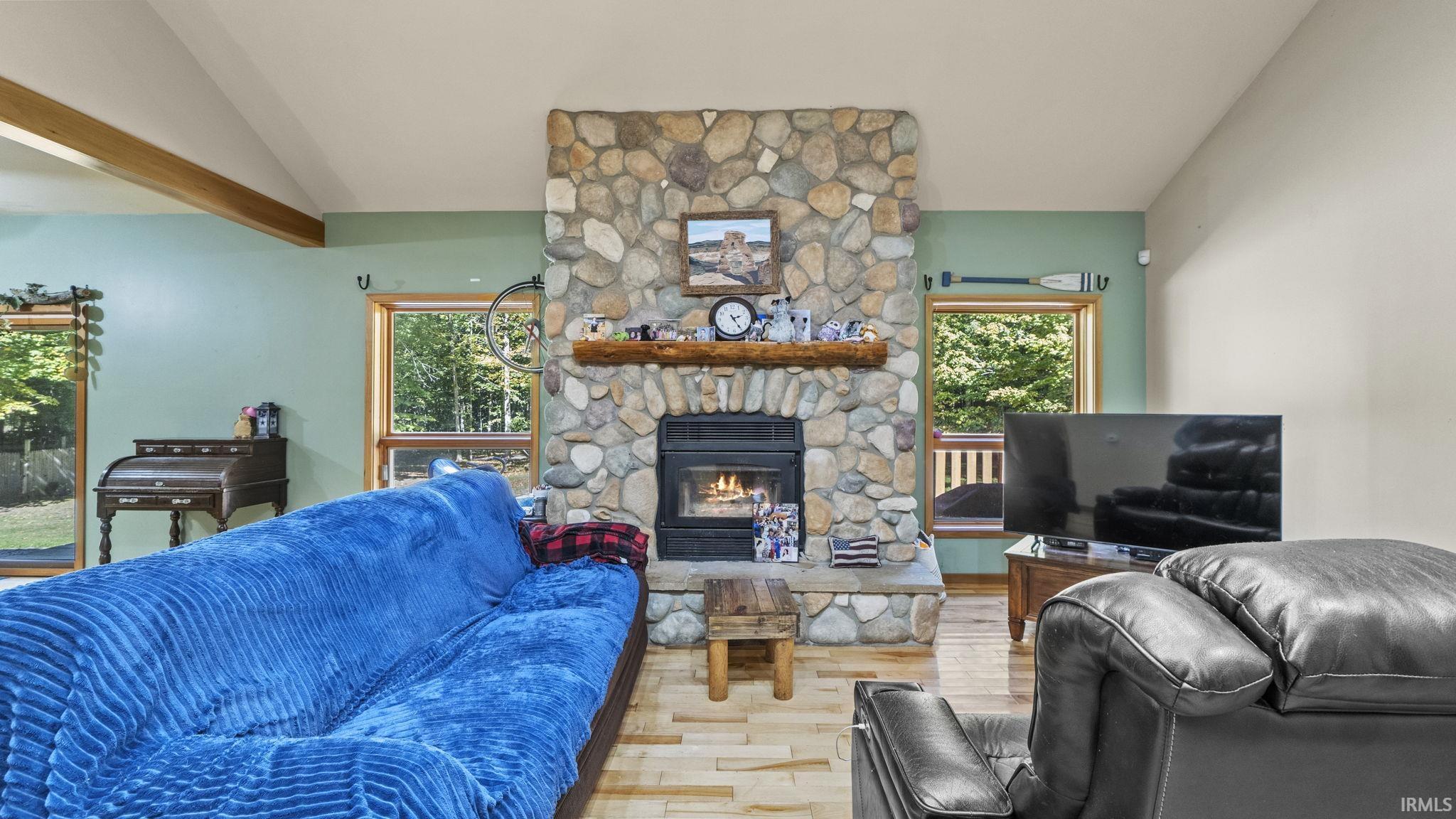 2020 Robb Road Warsaw, IN 46580 - Photo 2 of 36 Gallery Image 2