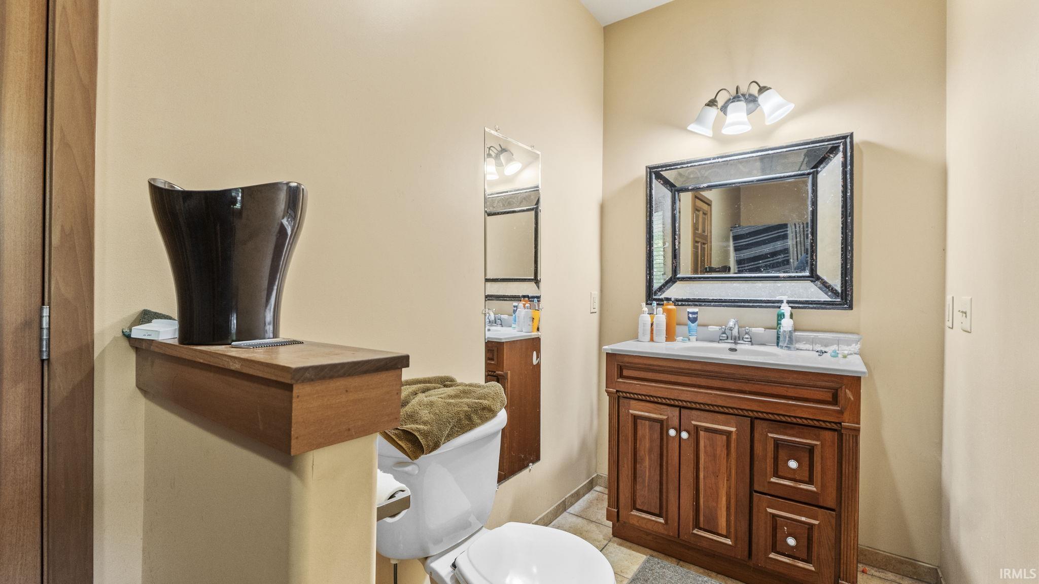 2020 Robb Road Warsaw, IN 46580 - Photo 21 of 36 Gallery Image 21