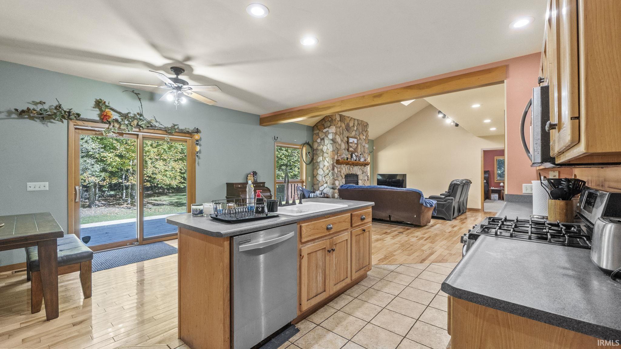 2020 Robb Road Warsaw, IN 46580 - Photo 27 of 36 Gallery Image 27