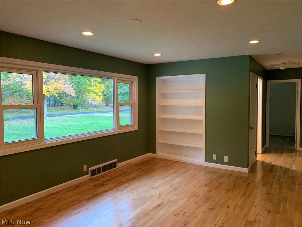 3036 Rockefeller Road Wickliffe, OH 44092 - Photo 15 of 34 Gallery Image 15