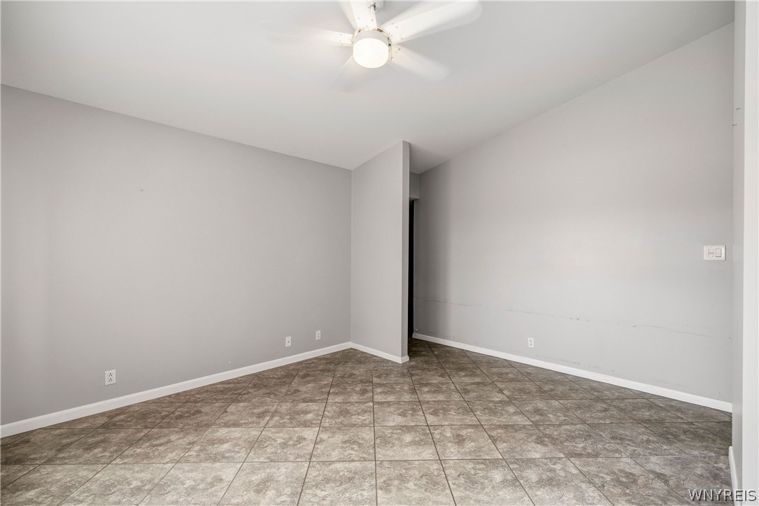 3231-3233 Military Road Niagara, NY 14304 - Photo 5 of 37 First living room off garage
