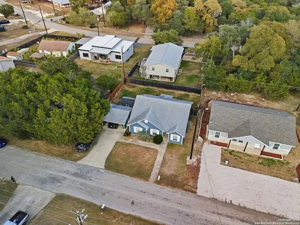$1,700 | 1150 Green Hill Drive, Canyon Lake, TX 78133