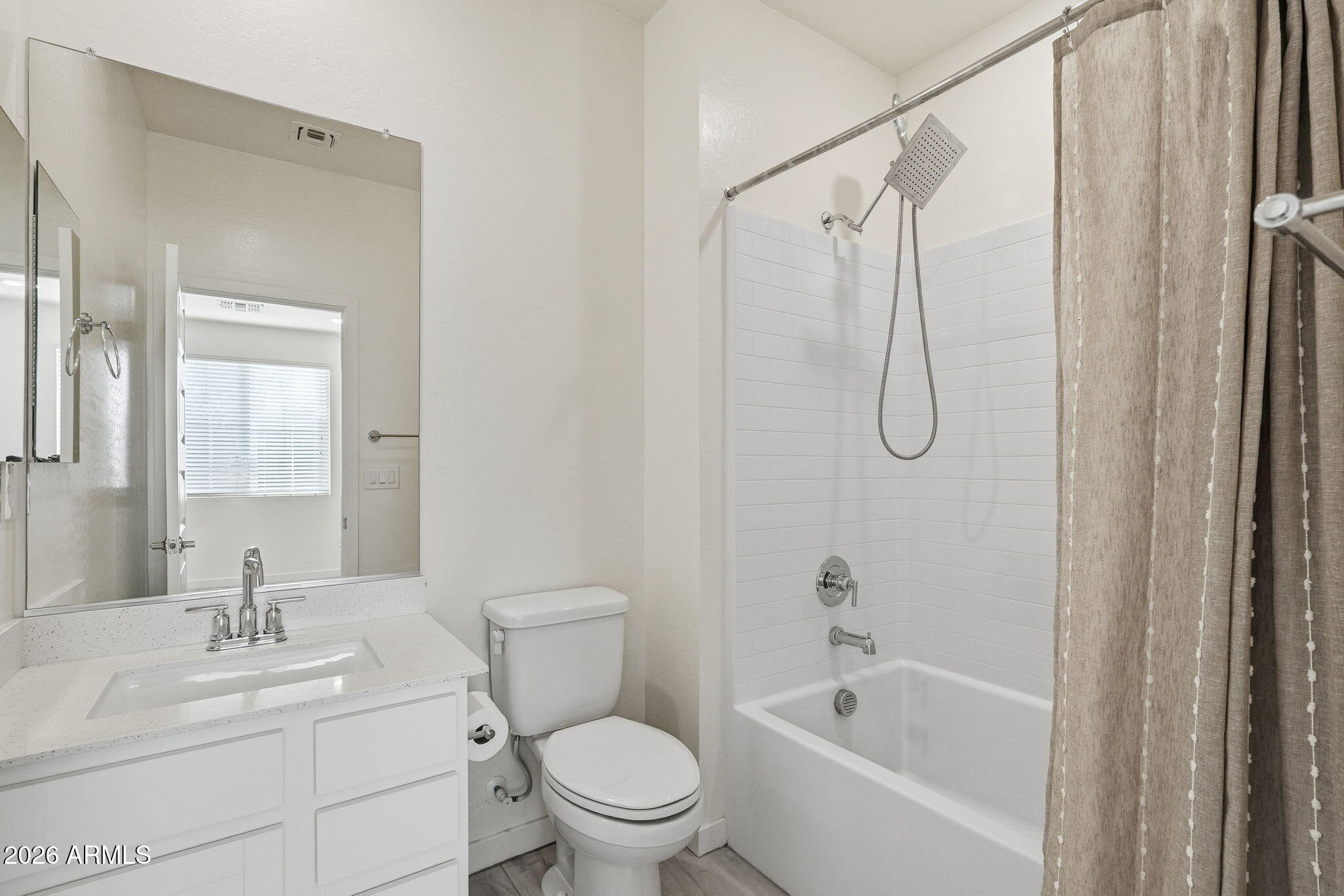 1815 East Frye Road, Unit 102 Gilbert, AZ 85295 - Photo 14 of 22 Bathroom 2