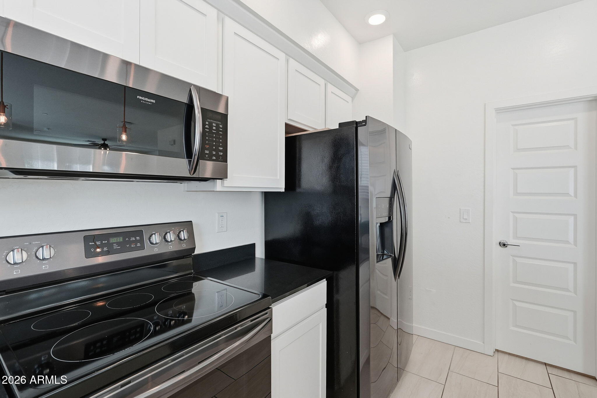 1815 East Frye Road, Unit 102 Gilbert, AZ 85295 - Photo 5 of 22 Kitchen