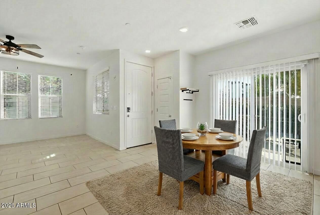 1815 East Frye Road, Unit 102 Gilbert, AZ 85295 - Photo 7 of 22 Dining Area