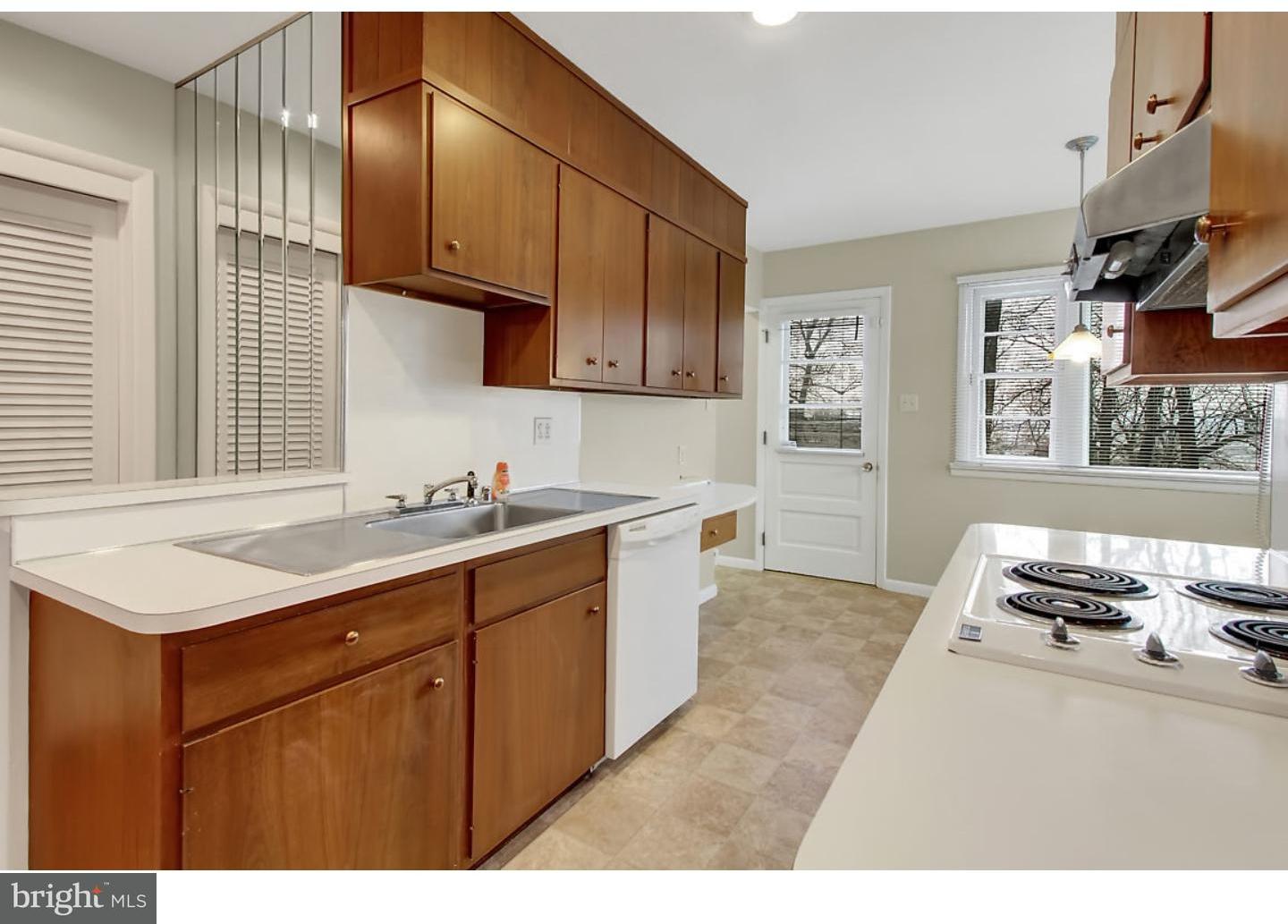 1420 Lorraine Road Reading, PA 19604 - Photo 10 of 25 Gallery Image 10