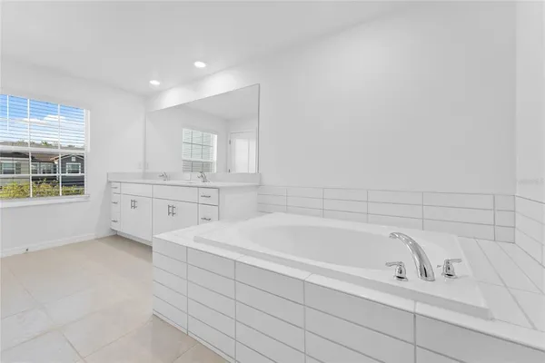 $2,400 | 17712 Nectar Flume Drive, Land O Lakes, FL 34638