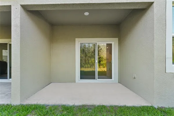 $2,400 | 17712 Nectar Flume Drive, Land O Lakes, FL 34638