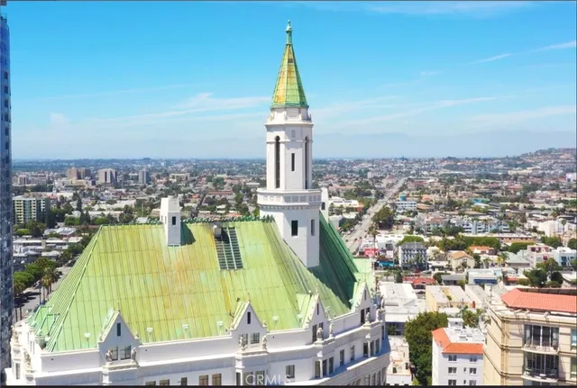 $1,795 | 800 East Ocean Boulevard, Long Beach, CA 90802