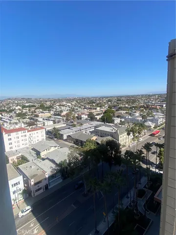 $1,795 | 800 East Ocean Boulevard, Long Beach, CA 90802