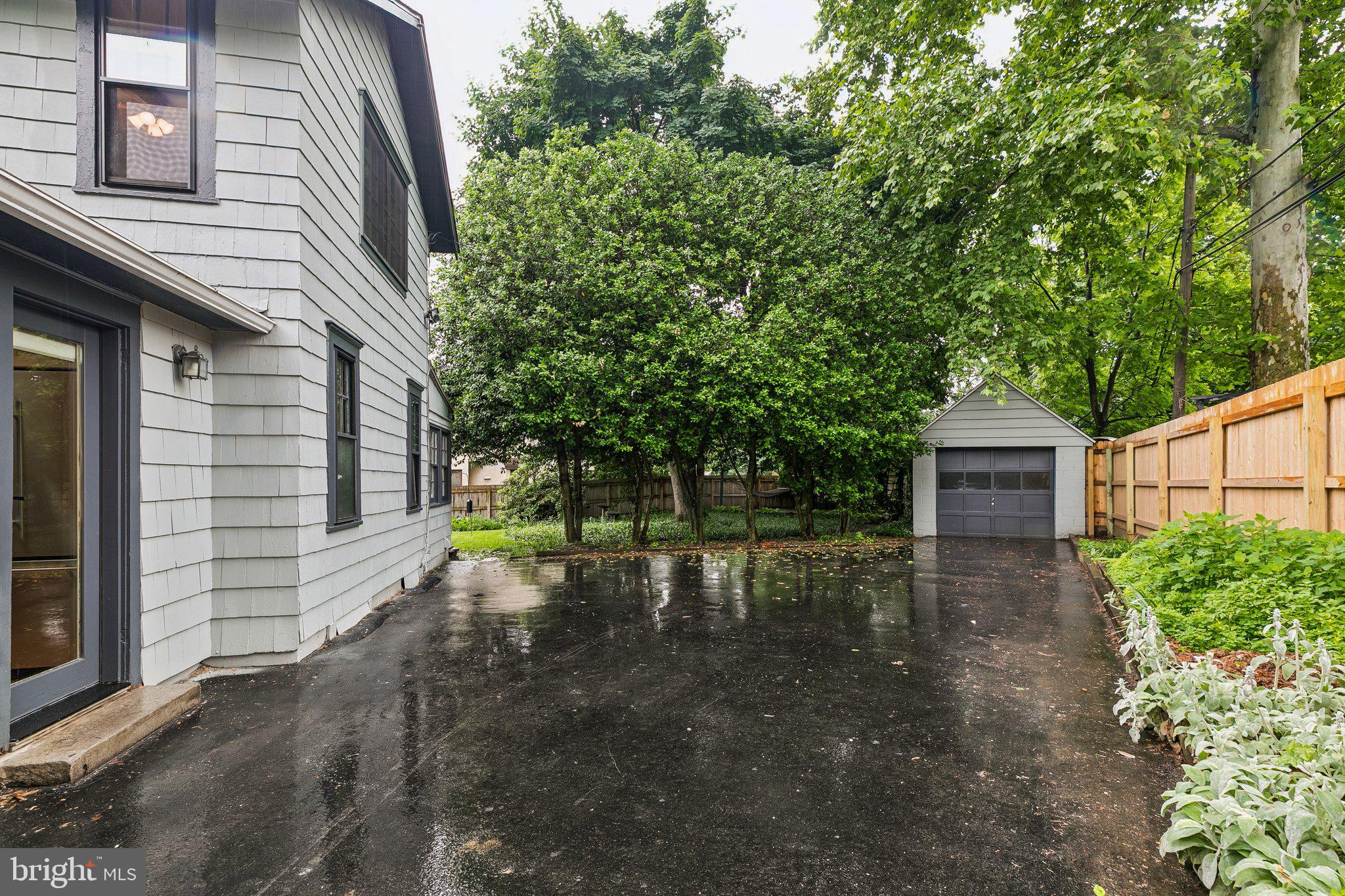 1139 Fairview Road Swarthmore, PA 19081 - Photo 26 of 28 Driveway