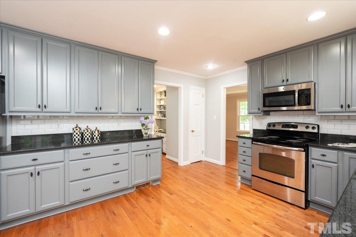 4420 Woodbury Drive Raleigh, NC 27612 - Photo 10 of 22