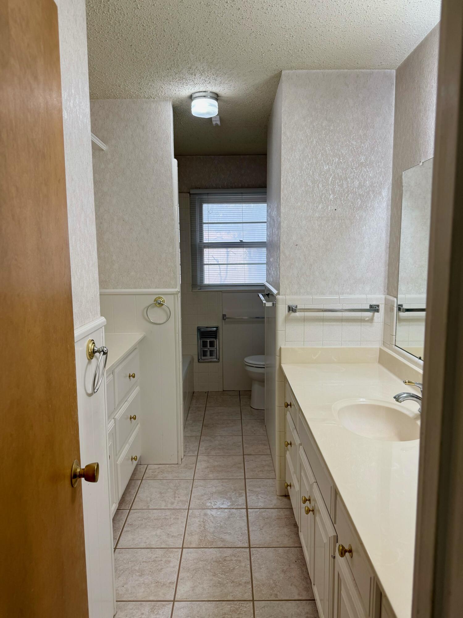 3012 69th Street Lubbock, TX 79413 - Photo 17 of 38 IMG_7282