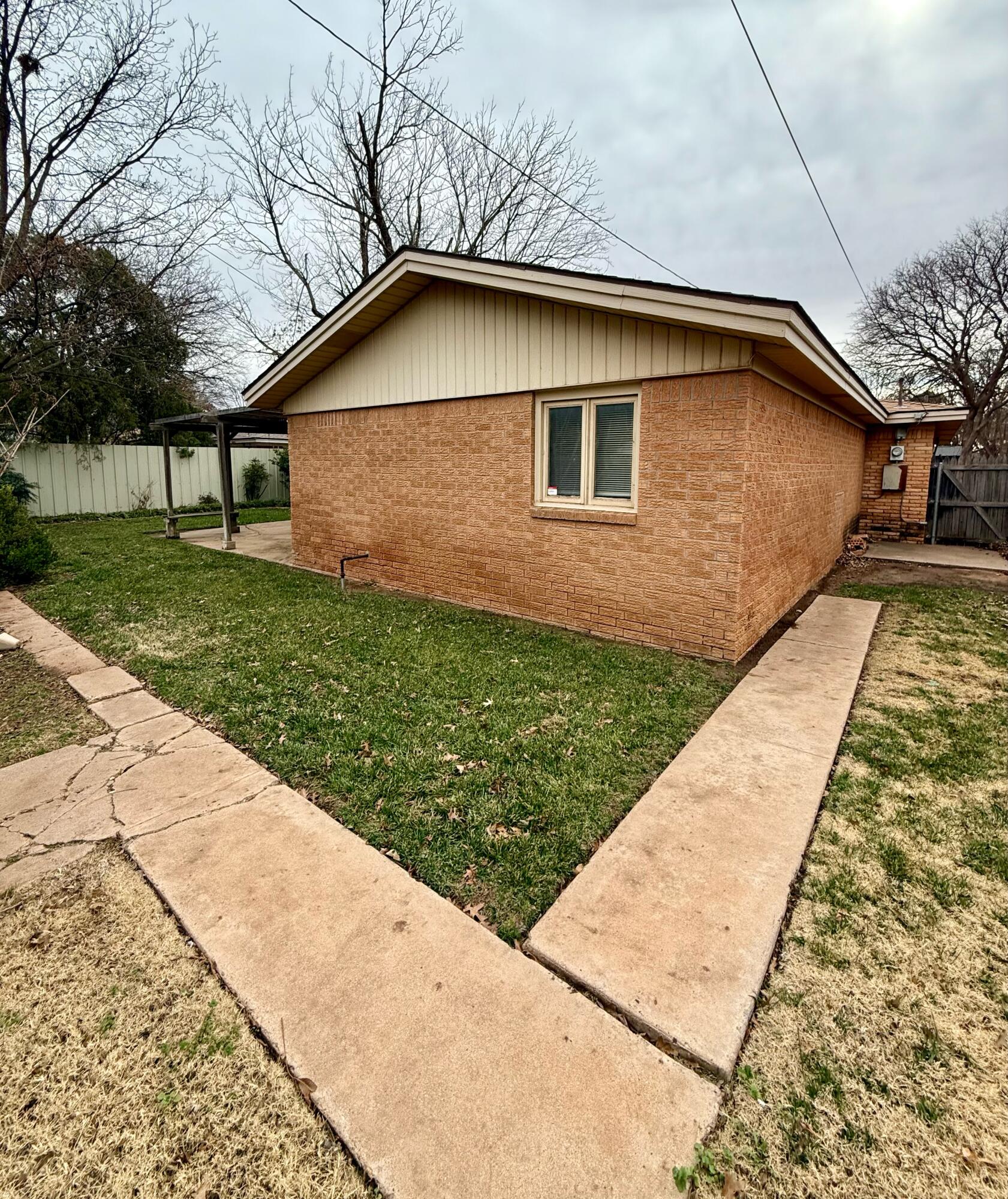 3012 69th Street Lubbock, TX 79413 - Photo 35 of 38 IMG_7315