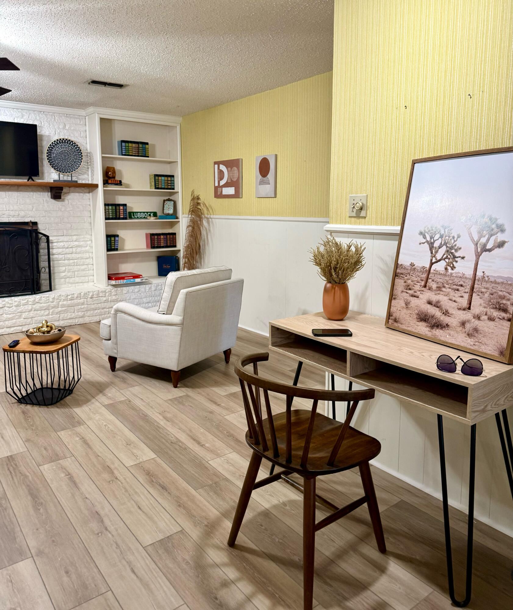 3012 69th Street Lubbock, TX 79413 - Photo 4 of 38 a living room with furniture