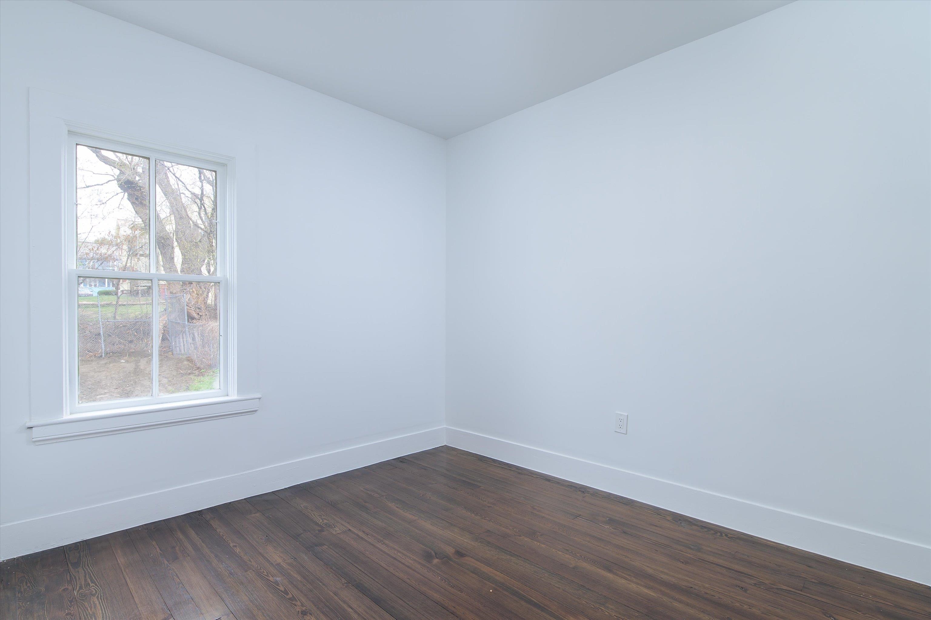 29 Hopkins Street Rutland, VT 05701 - Photo 8 of 45