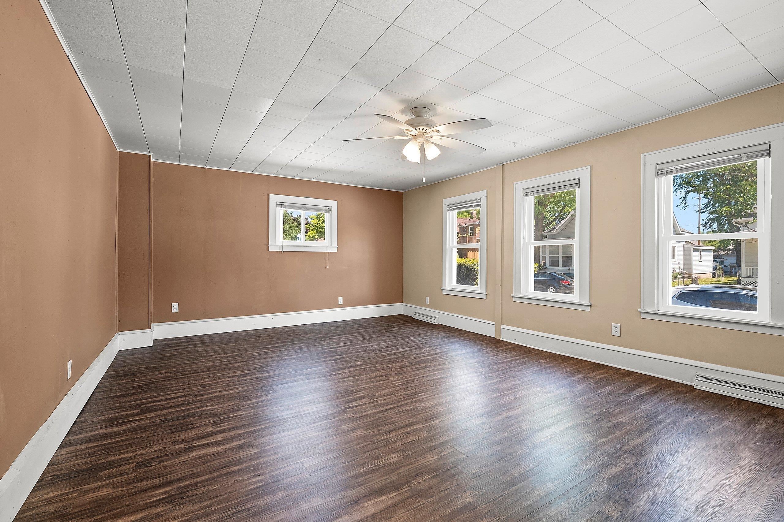 719 North Fair Street Appleton, WI 54911 - Photo 4 of 51