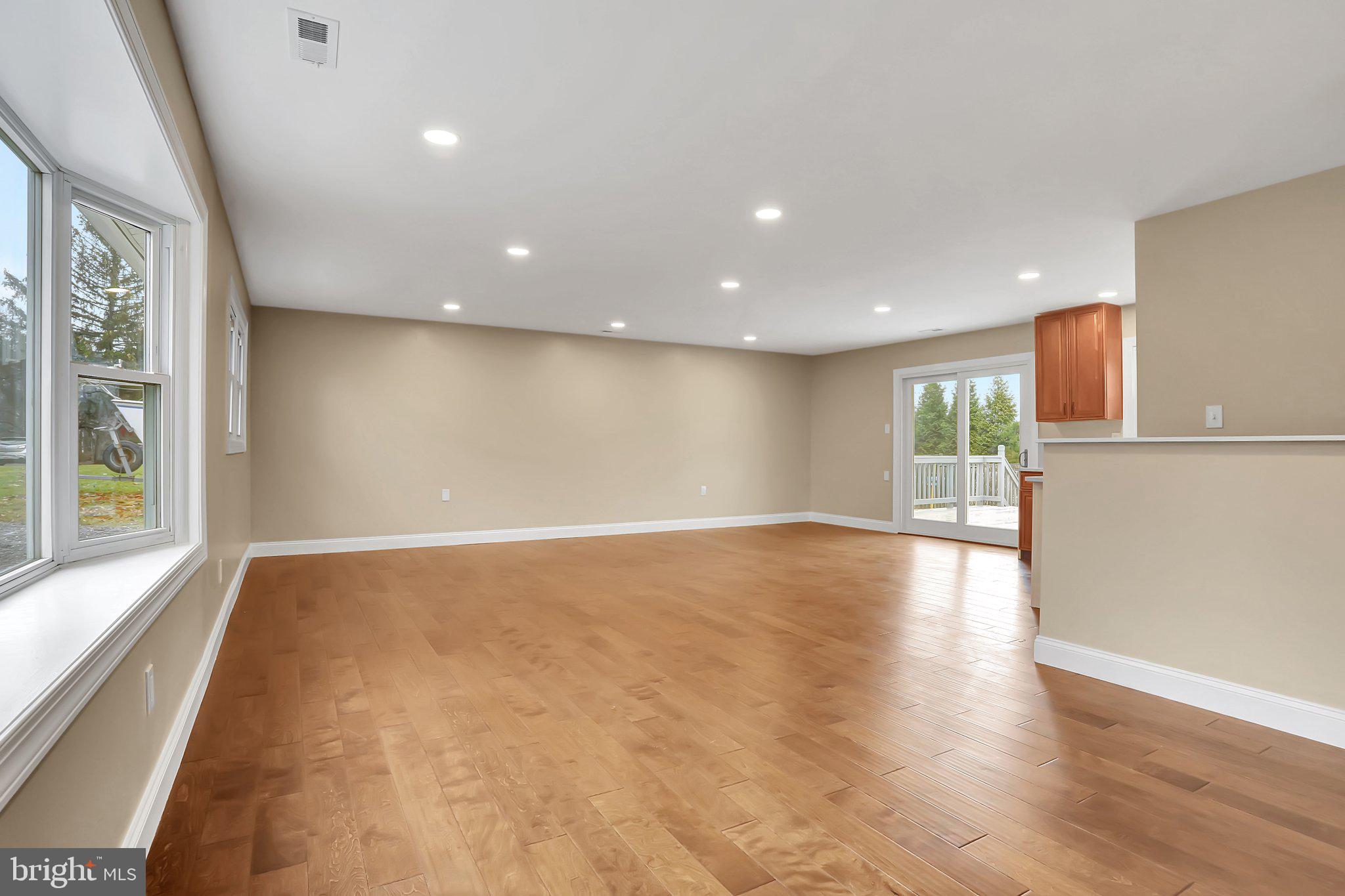 8635 Chestnut Grove Road Frederick, MD 21701 - Photo 3 of 34 Gorgeous new flooring