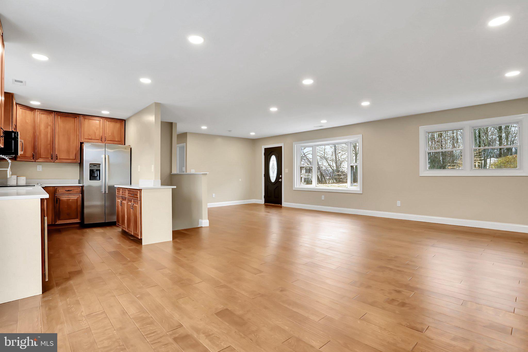 8635 Chestnut Grove Road Frederick, MD 21701 - Photo 5 of 34 Recessed lighting throughout