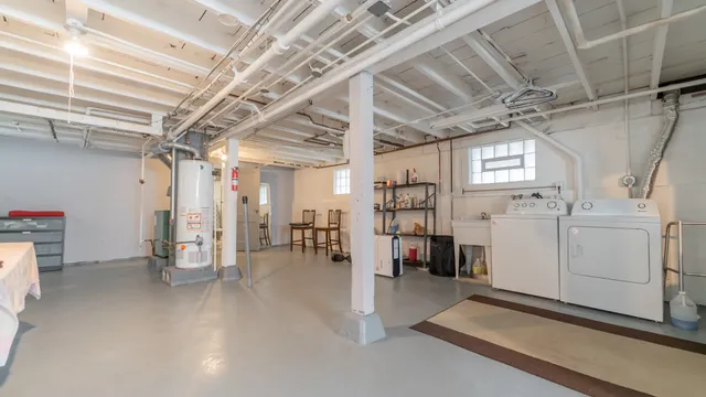 a view of a storage & utility room
