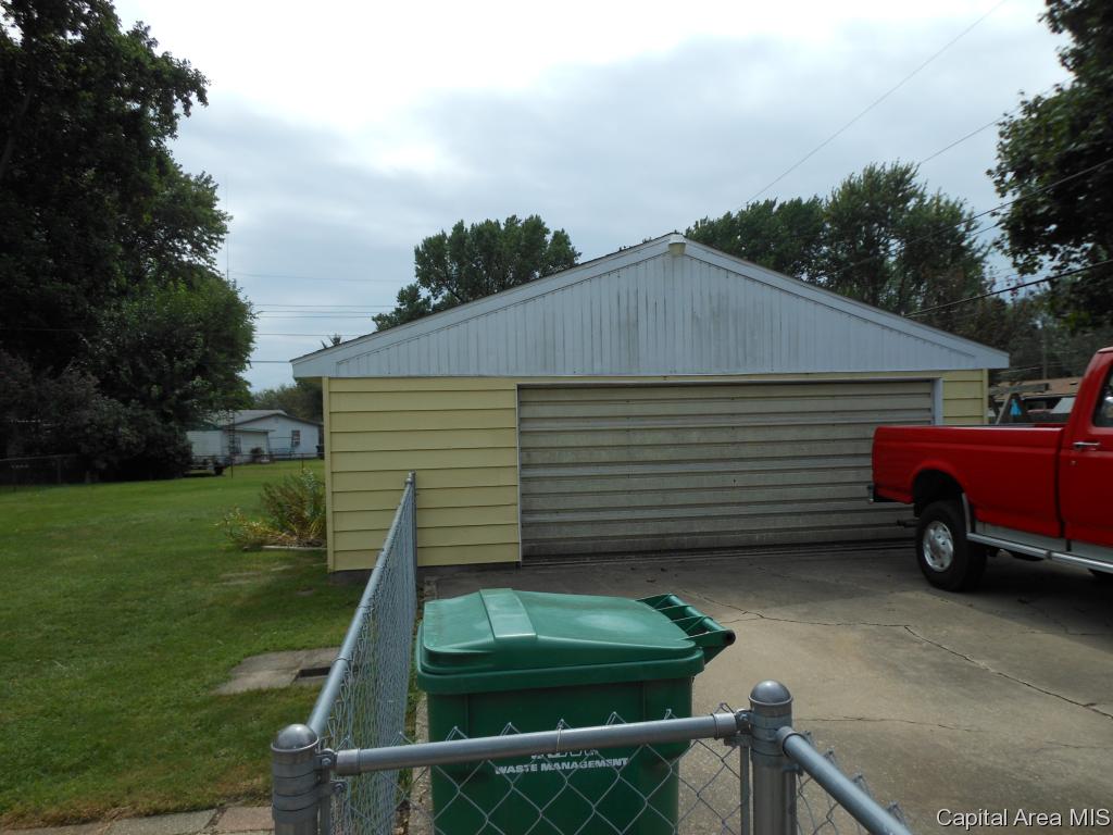 2614 Huntington Road Springfield, IL 62703 - Photo 17 of 20