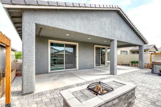 $2,200 | 2395 Arrington Avenue, North Las Vegas, NV 89086