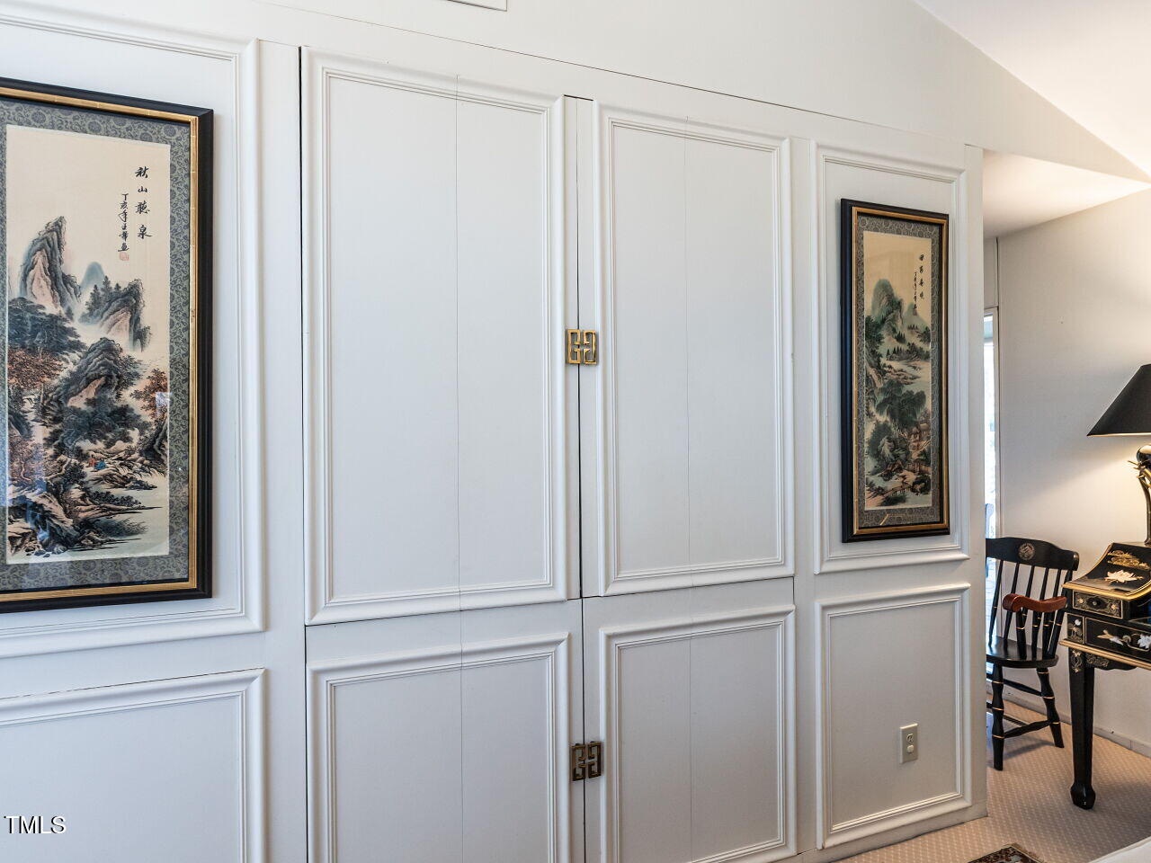 3206 Sussex Road Raleigh, NC 27612 - Photo 18 of 51 a view of a hallway with elevator