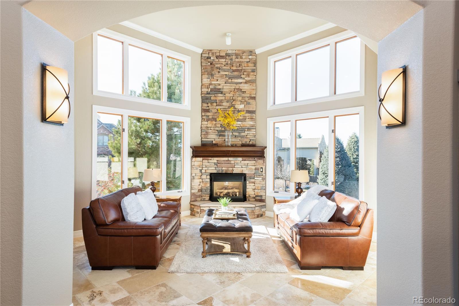 923 Rutherford Way Highlands Ranch, CO 80126 - Photo 4 of 40 Gallery Image 4