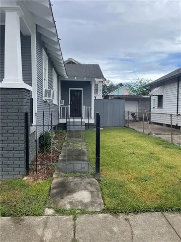$1,600 | 1821 Rosiere Street, New Orleans, LA 70119