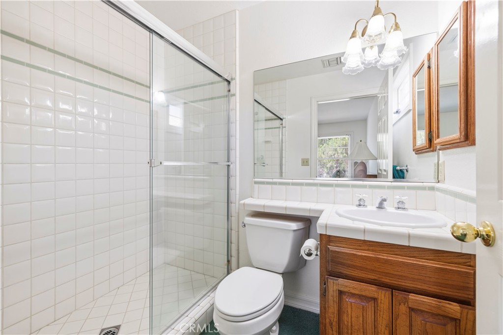 25707 Pacy Street Newhall, CA 91321 - Photo 48 of 62 bedroom #4 ensuite bath