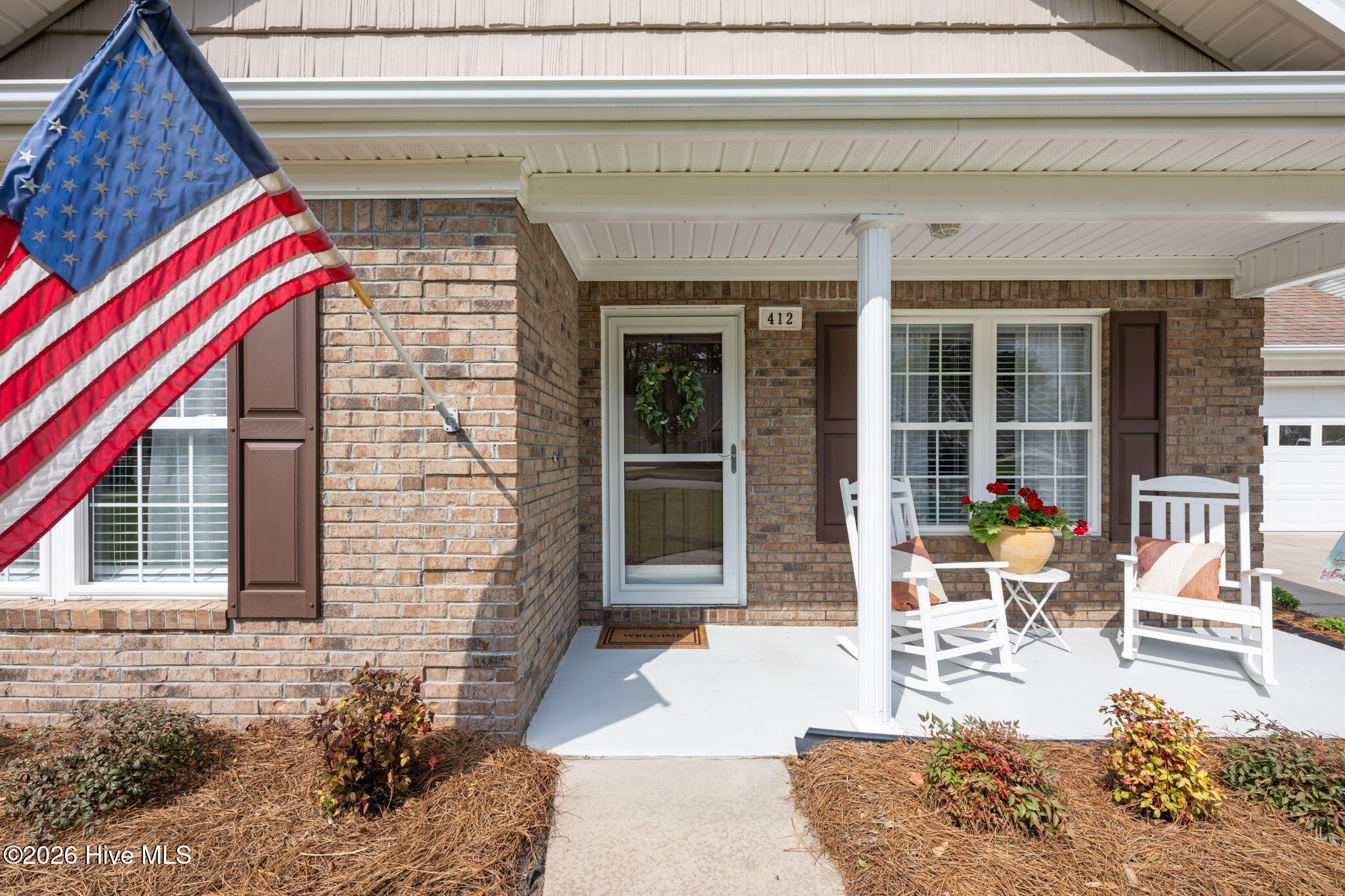 412 Neuchatel Road New Bern, NC 28562 - Photo 2 of 43 Welcoming Entry