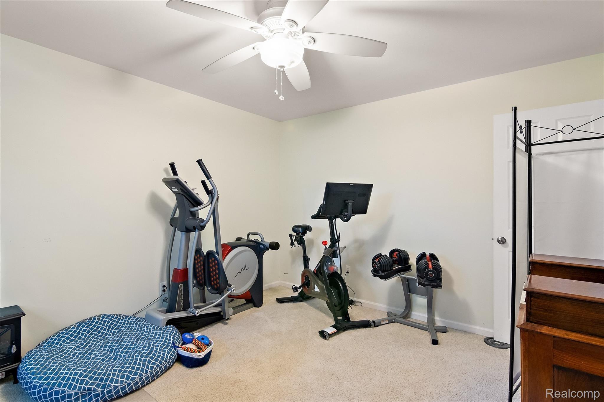 2286 Dunstable Road Birmingham, MI 48009 - Photo 31 of 39 2286 Dunstable Rd-32.jpg