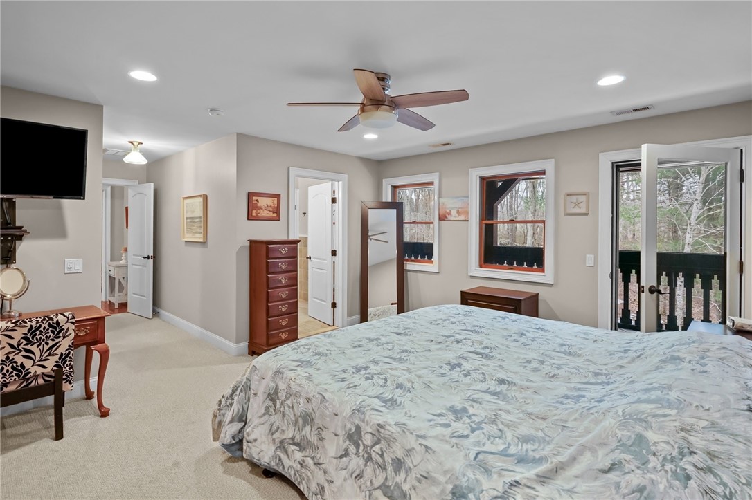 78 Conservatory Way, Unit 78 Saunderstown, RI 02874 - Photo 19 of 34 Primary suite