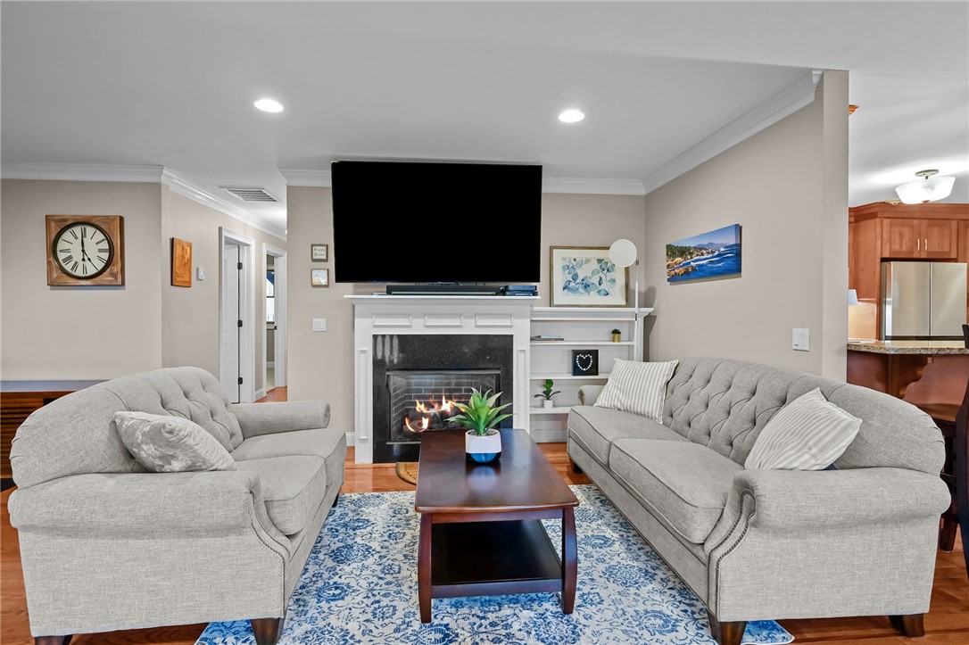 78 Conservatory Way, Unit 78 Saunderstown, RI 02874 - Photo 6 of 34 Cozy living area