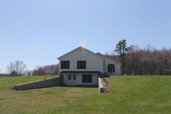 60 Smithville Road Spencer, MA 01562 - Photo 3 of 29 Gallery Image 3
