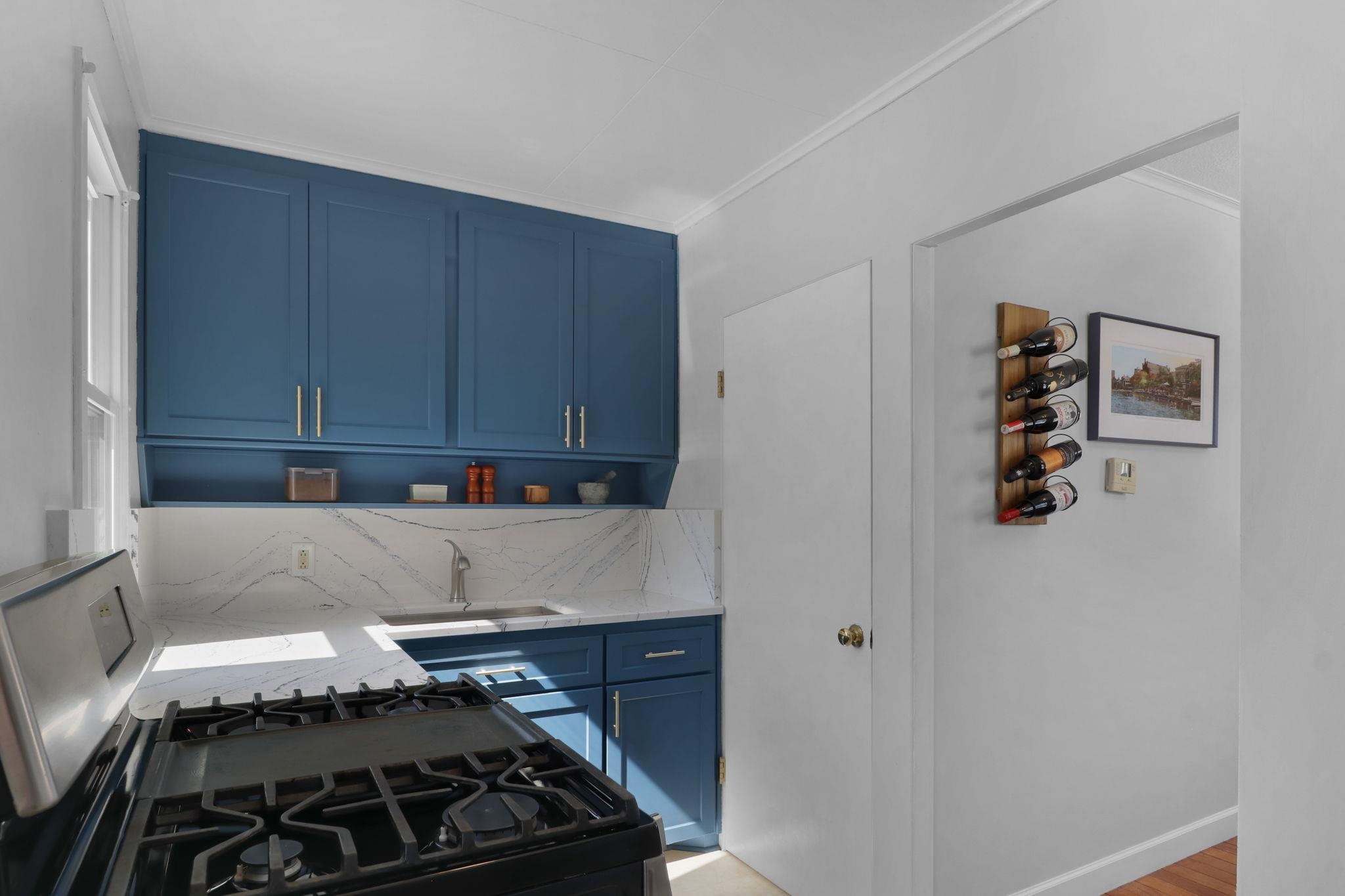 2513 Moland Street Madison, WI 53704 - Photo 13 of 37