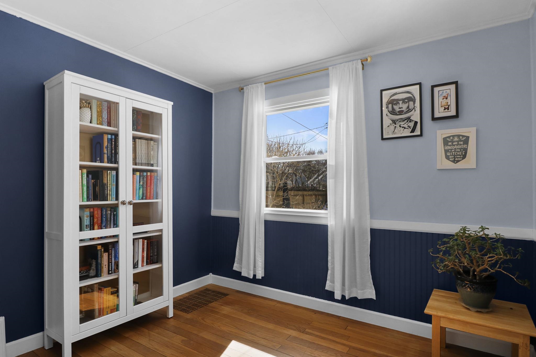 2513 Moland Street Madison, WI 53704 - Photo 16 of 37