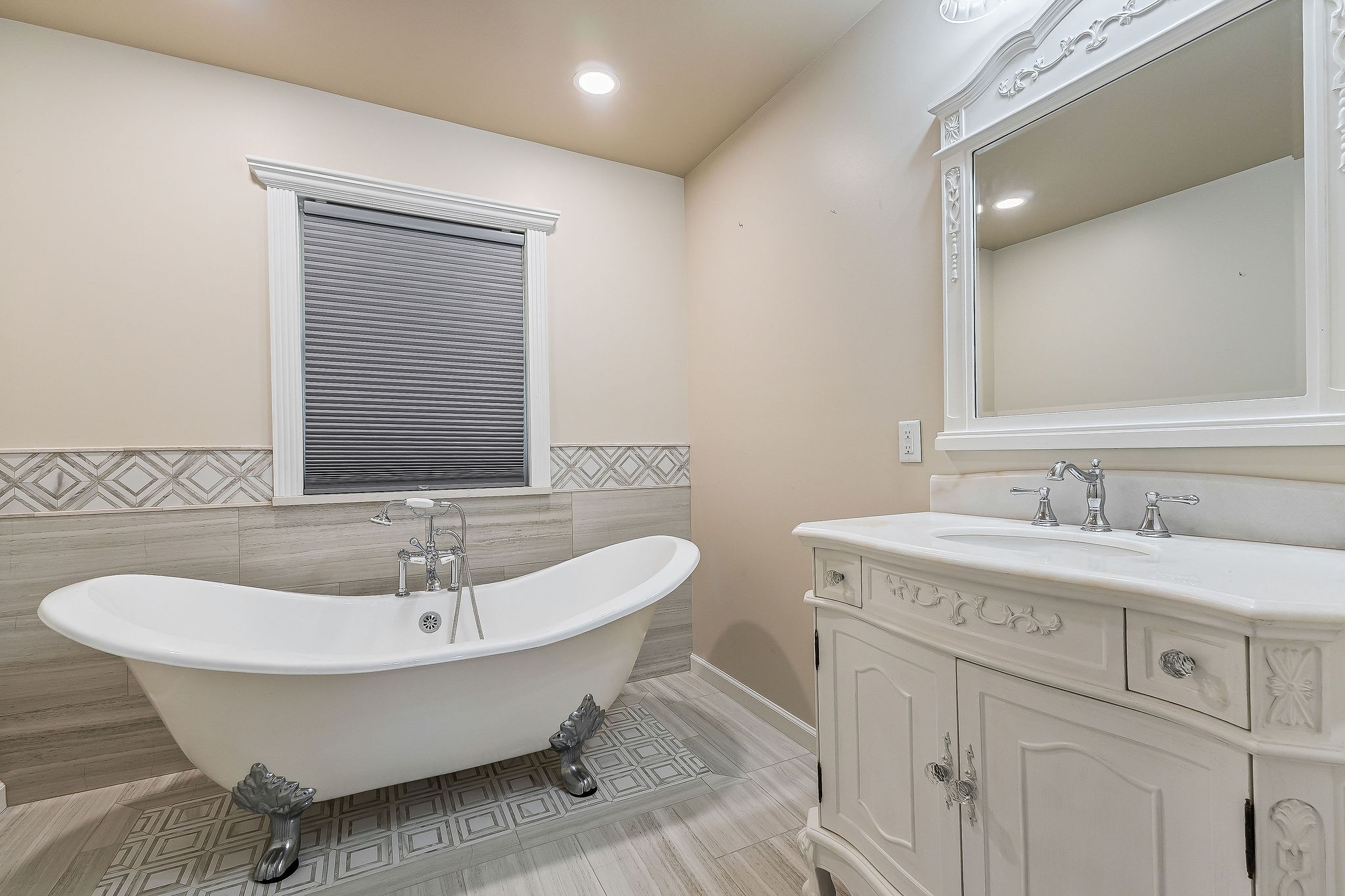 727 Timber Lane Cookeville, TN 38501 - Photo 11 of 68 a bathroom with a sink and a mirror