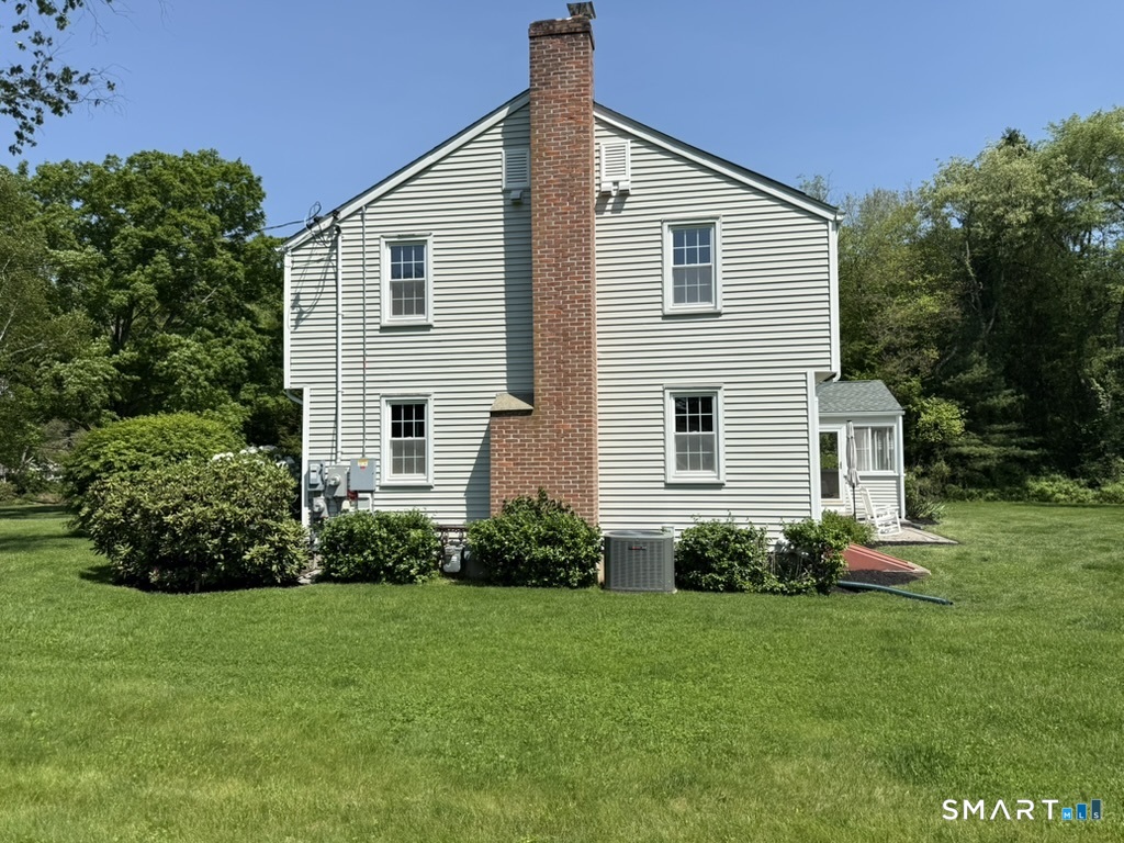181 Farms Village Road Simsbury, CT 06092 - Photo 6 of 8