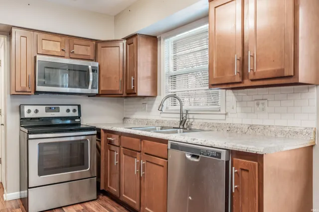 $199,900 | 2725 Schaper Drive, Fort Wayne, IN 46806